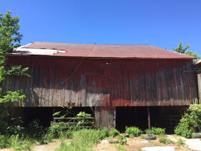 Grand River Barn