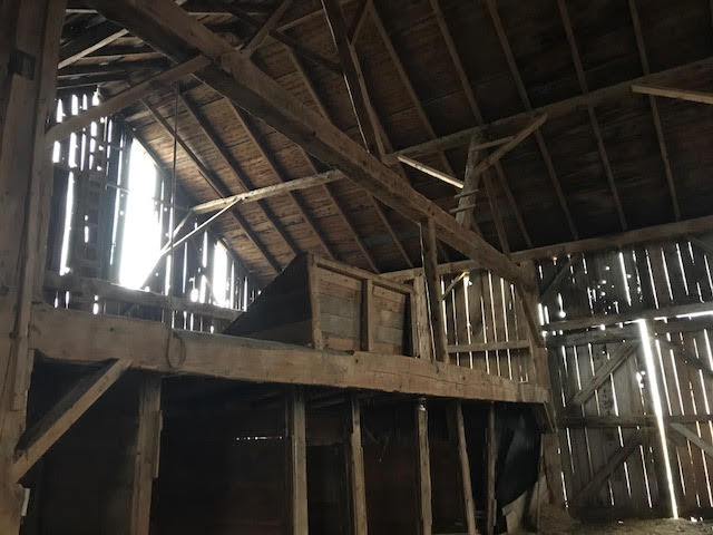 Swing 16 Barn