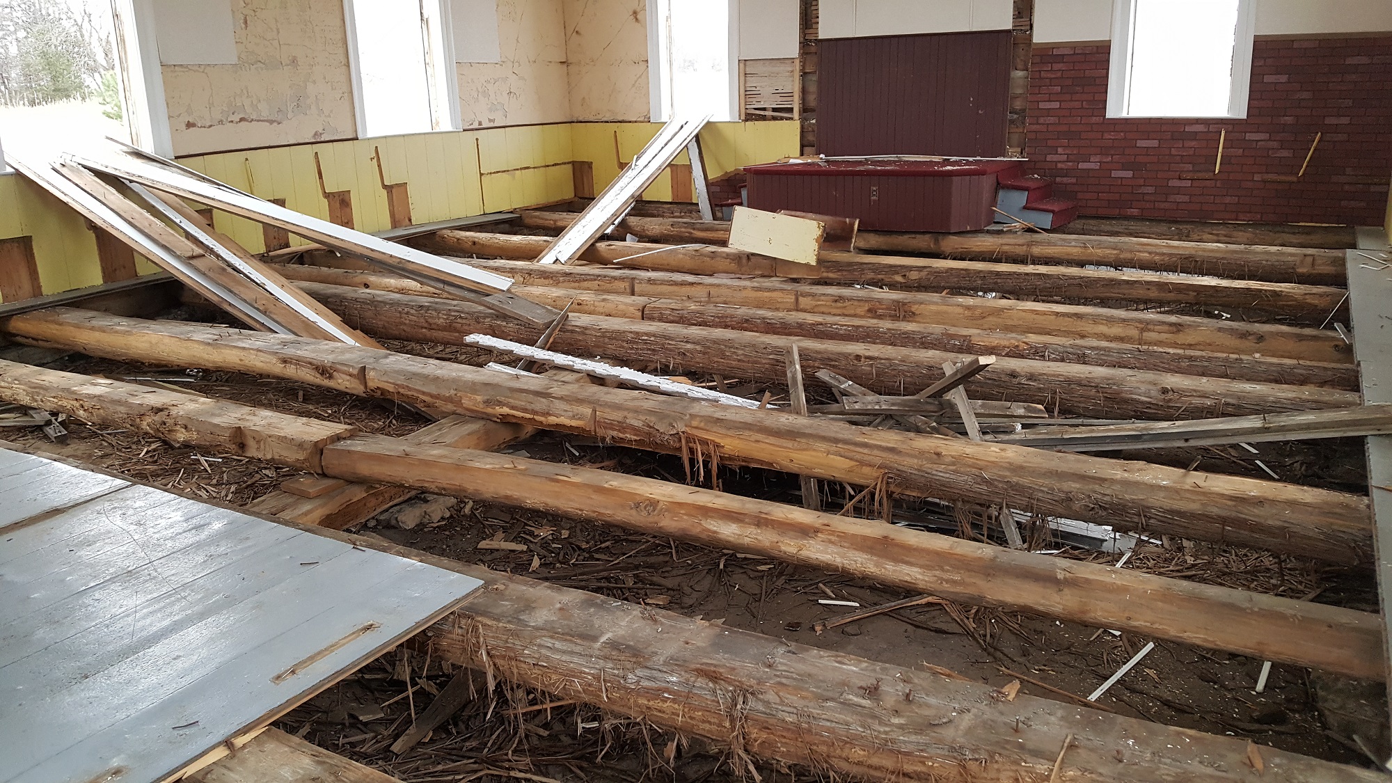 Tayside Log Church